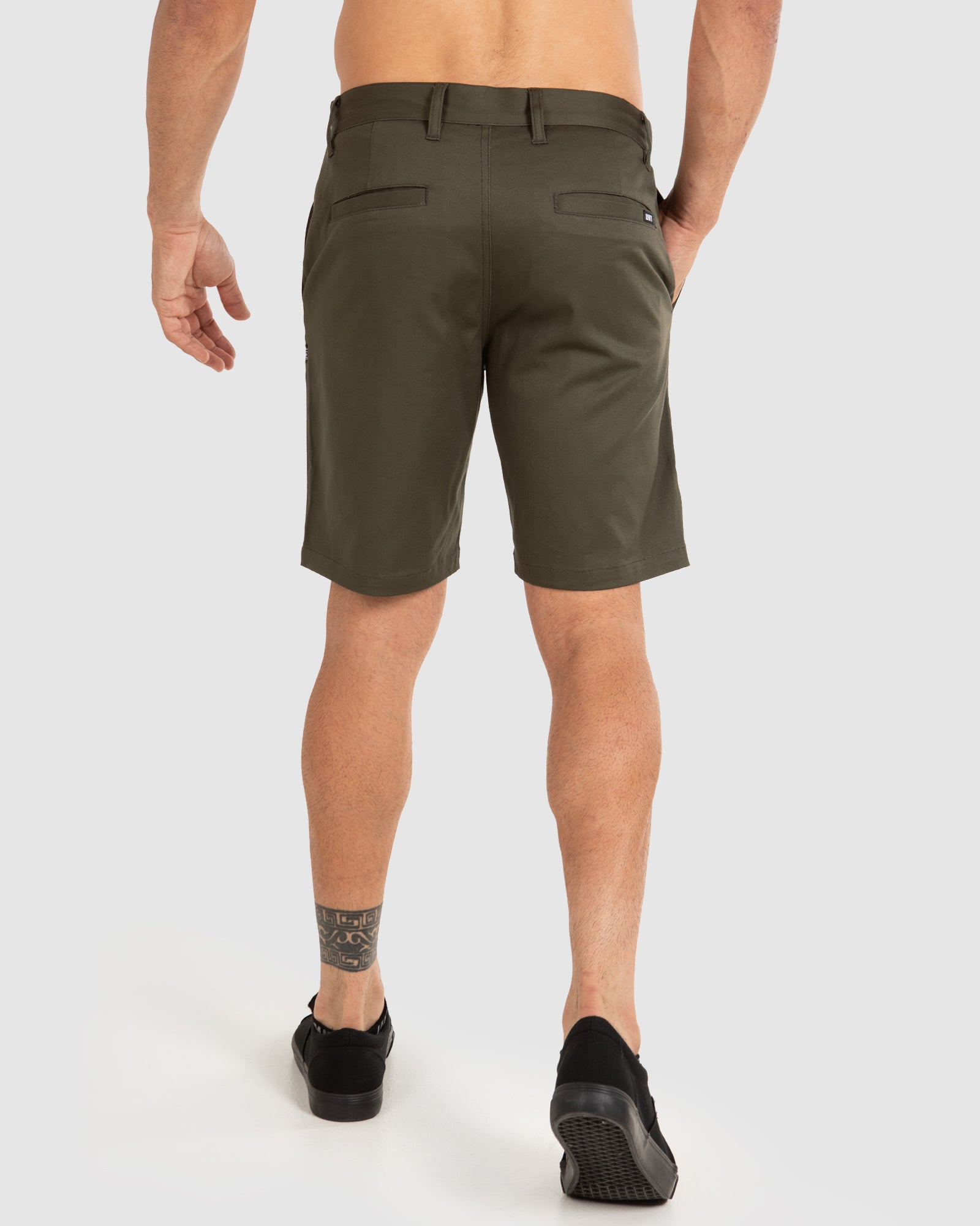 UNIT Mens Stable 19" Chino Shorts
